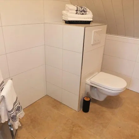 Beeken Ekker Bed & Breakfast *